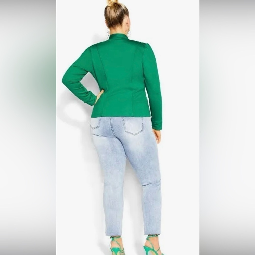 City Chic Women's Plus Size Piping
Praise Jacket​​​​​​​​​​ - Picture 2 of 5